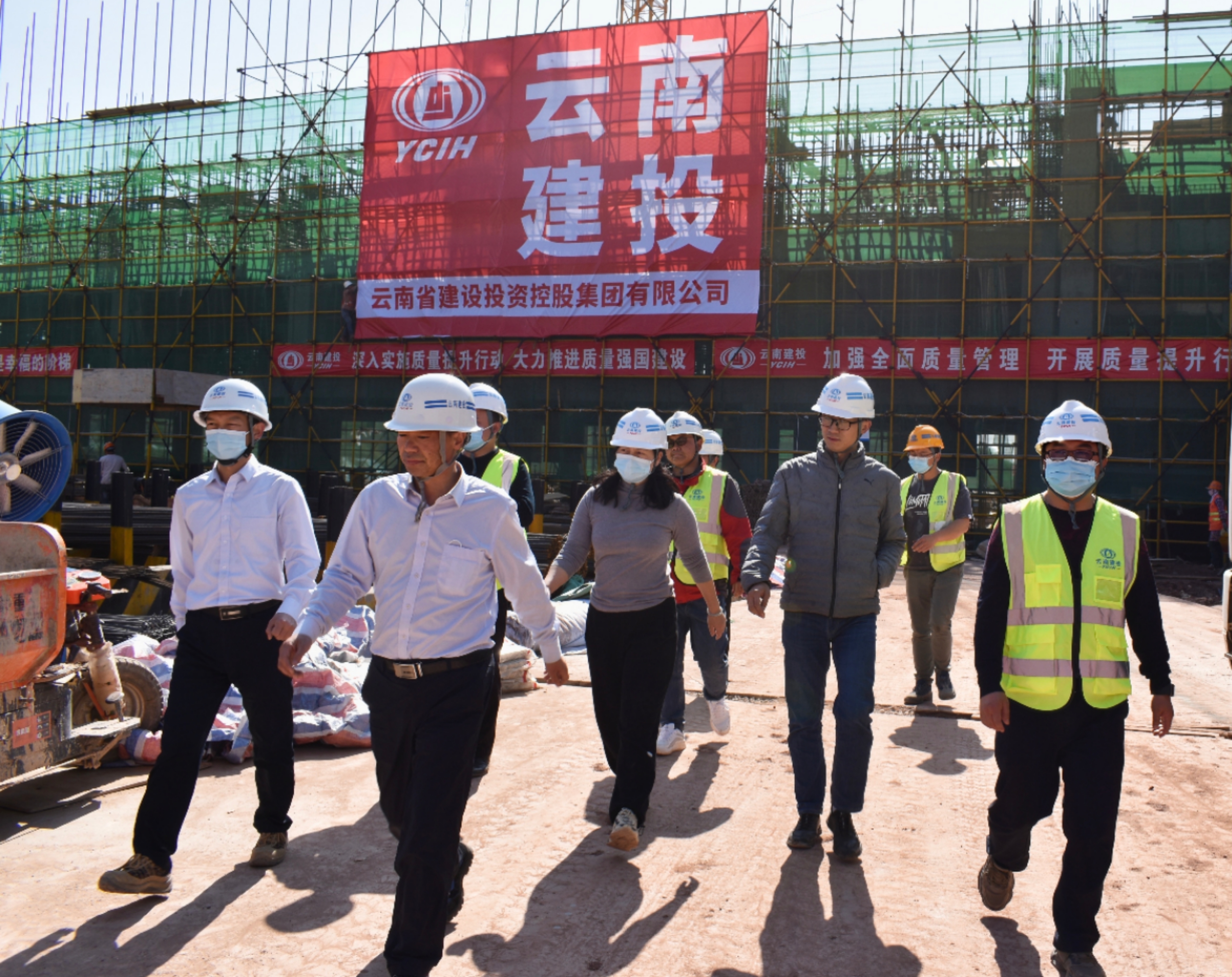 【貫徹一線工作法】陳定華、董學(xué)友一行調(diào)研檢查云南財經(jīng)大學(xué)安寧校區(qū)“新四棟”項目