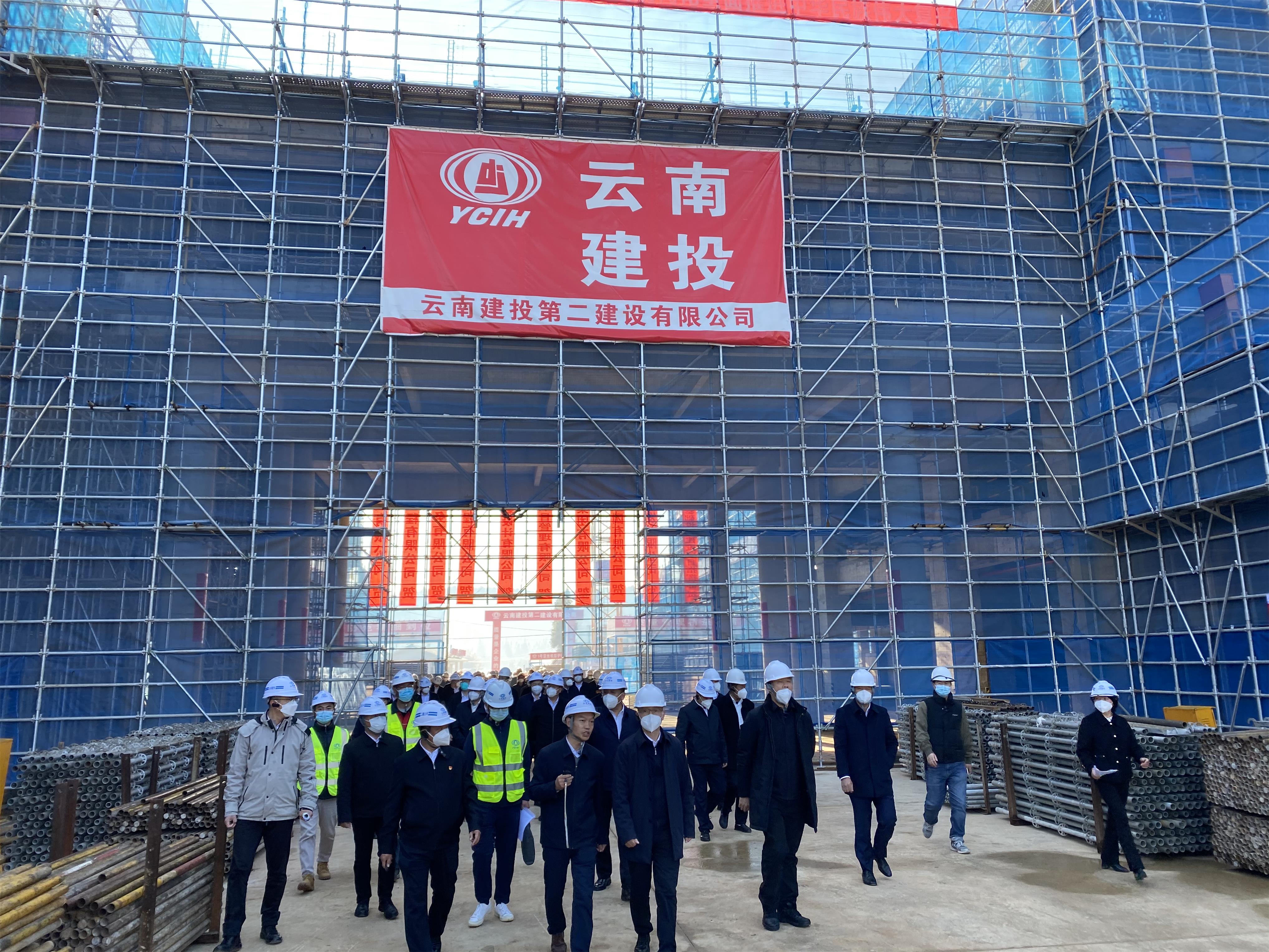 普洱市一行領(lǐng)導到二公司西盟縣大黑山通道建設(shè)項目現(xiàn)場觀摩